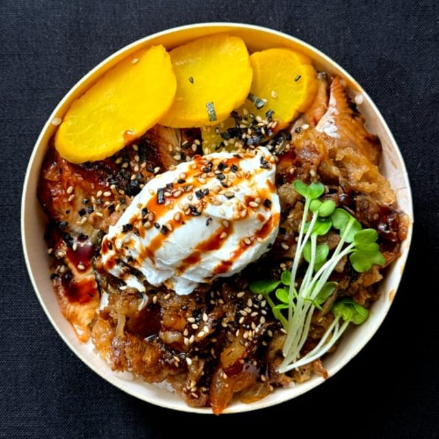 BBQ Unagi Yakiniku Don.